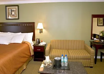 North Bay Inn hotel thumbnail 5