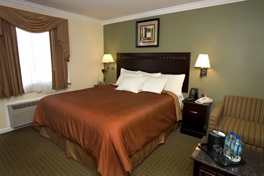 North Bay Inn hotel detail image 6