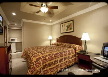 Crystal Lodge Motel hotel thumbnail 5