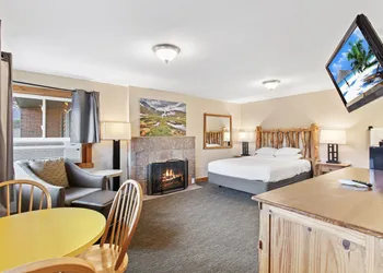 Discovery Lodge hotel thumbnail 5