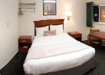 Travel Inn La Junta hotel thumbnail 3