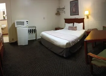 Travel Inn La Junta hotel thumbnail 8