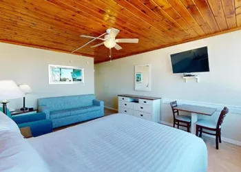 Ocean Landings Resort and Racquet hotel thumbnail 4