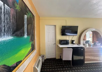 Super Inn hotel thumbnail 8