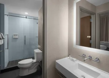 Cambria Hotel New York - Chelsea hotel thumbnail 5