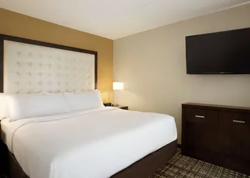 Embassy Suites Oklahoma City Downtown/Medical Center hotel thumbnail 6