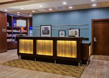 Hampton Inn & Suites Bend hotel thumbnail 3