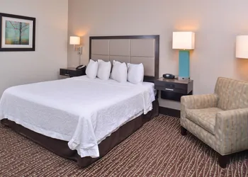 Hampton Inn & Suites Bend hotel thumbnail 6