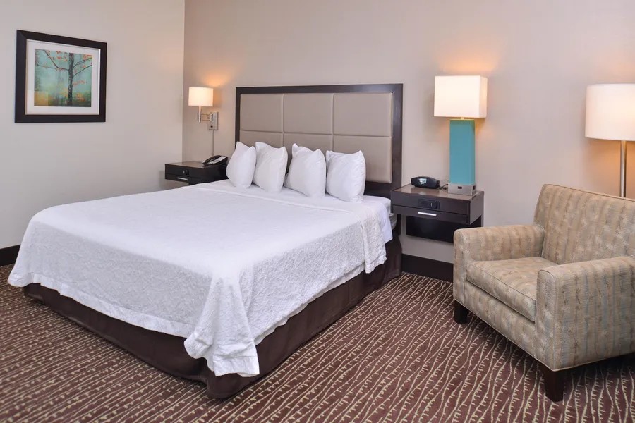 Hampton Inn & Suites Bend hotel detail image 6
