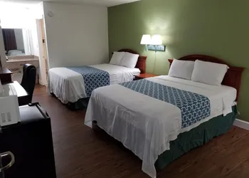 Econo Inn hotel thumbnail 6
