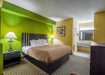Quality Inn West Columbia - Cayce hotel thumbnail 4