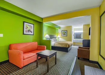 Quality Inn West Columbia - Cayce hotel thumbnail 5