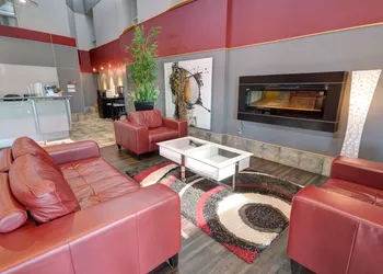 Days Inn by Wyndham Estevan hotel thumbnail 3