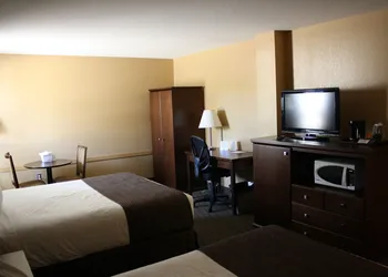 Days Inn by Wyndham Estevan hotel thumbnail 6