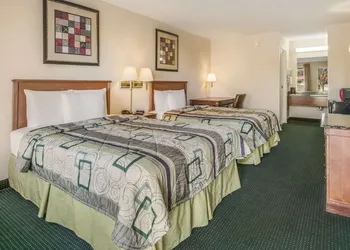 Rodeway Inn & Suites Dublin hotel thumbnail 8