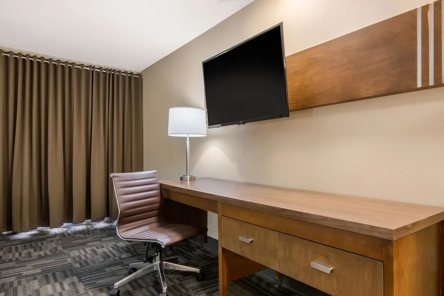 Quality Inn & Conference Centre hotel detail image 6
