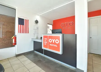 OYO Hotel Valdosta GA I-75 hotel thumbnail 3
