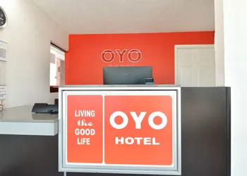 OYO Hotel Valdosta GA I-75 hotel thumbnail 4