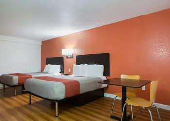 Motel 6 Suwanee, GA - Gwinnett Center hotel thumbnail 8