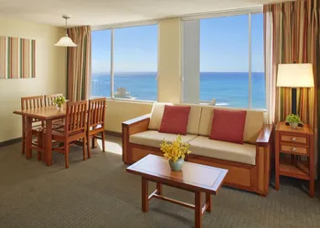 Pacific Monarch Hotel hotel thumbnail 8
