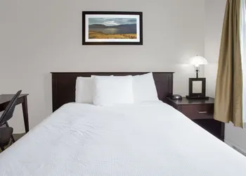 Barriere Motor Inn hotel thumbnail 5