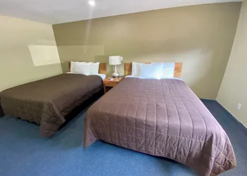 Kings Inn - Orillia hotel thumbnail 4