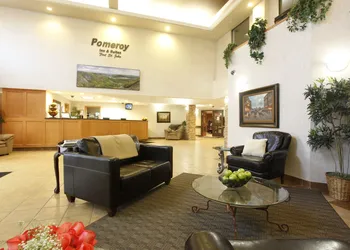 Pomeroy Inn & Suites Fort St. John hotel thumbnail 4