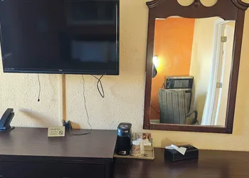Indian Mound Motel hotel thumbnail 6