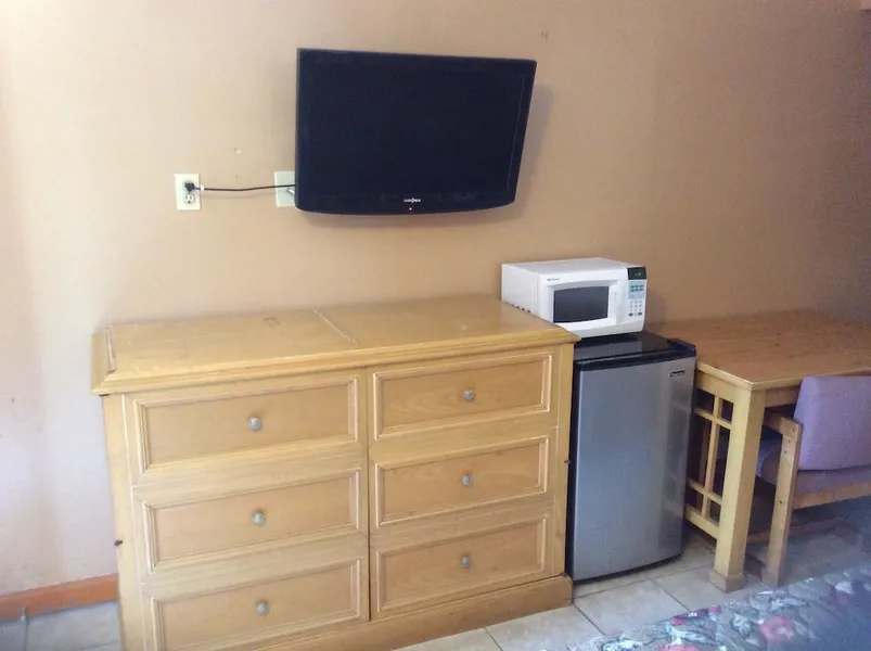 Budget Inn And Suites hotel detail image 2
