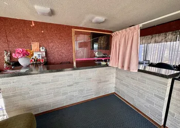 The Hastings Inn Salina hotel thumbnail 2