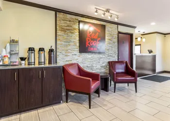 Red Roof Inn Dry Ridge hotel thumbnail 2