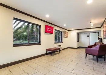 Red Roof Inn Dry Ridge hotel thumbnail 3