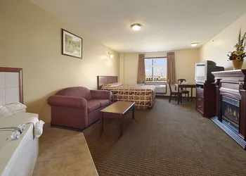 Super 8 by Wyndham Fort Saskatchewan hotel thumbnail 7