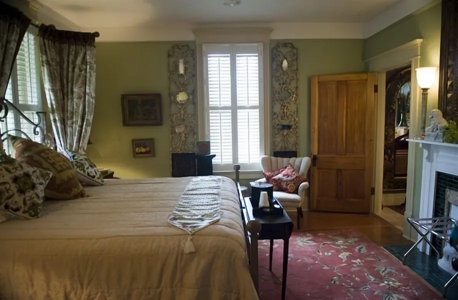 Stay Fairfield - Fairfield Place and Fairfield Manor Bed & Breakfast hotel detail image 6