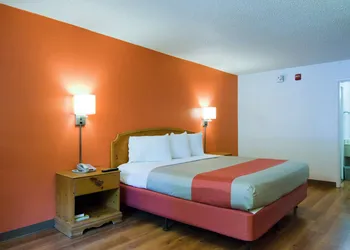 Motel 6 Frederick, MD - Fort Detrick hotel thumbnail 6