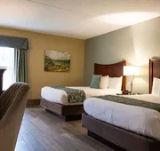 D. Hotel Suites & Spa hotel detail image 4