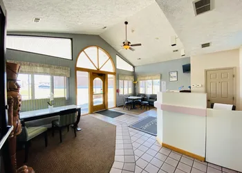 Fleetwood Inn & Suites hotel thumbnail 2