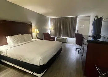 Willow Tree Inn hotel thumbnail 5