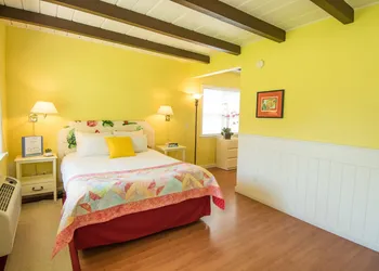 The Islander Inn hotel thumbnail 5