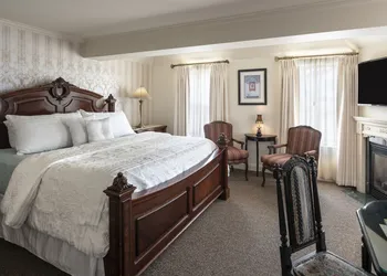 The Inn at Thorn Hill & Spa hotel thumbnail 4