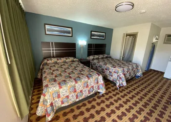 Lodge Inn hotel thumbnail 2
