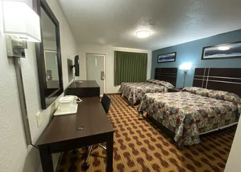 Lodge Inn hotel thumbnail 3