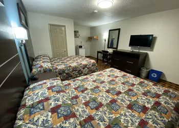 Lodge Inn hotel thumbnail 4