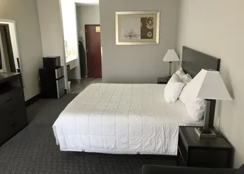 Lea County Inn hotel thumbnail 5