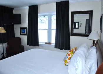 Gauthier's Saranac Lake Inn hotel thumbnail 6
