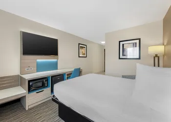 Best Western Columbus Airport hotel thumbnail 3