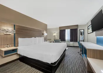 Best Western Columbus Airport hotel thumbnail 7