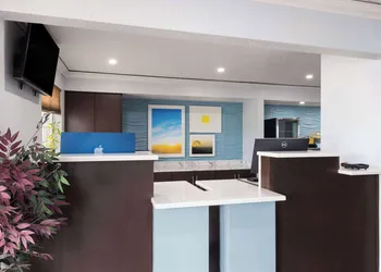 Days Inn by Wyndham Miami hotel thumbnail 2