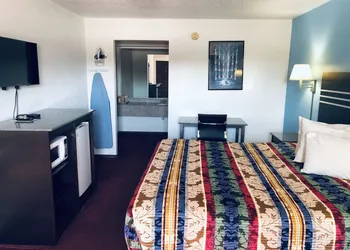 Meridian Inn Oklahoma City Airport hotel thumbnail 5