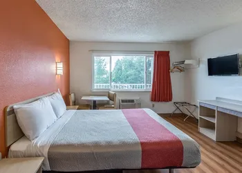 Motel 6 Beaverton, OR hotel thumbnail 7
